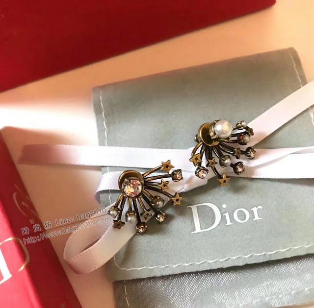 Dior飾品 迪奧經典熱銷款珍珠鑽石星星耳環 不對稱煙花復古珍珠扇形耳釘  zgd1189